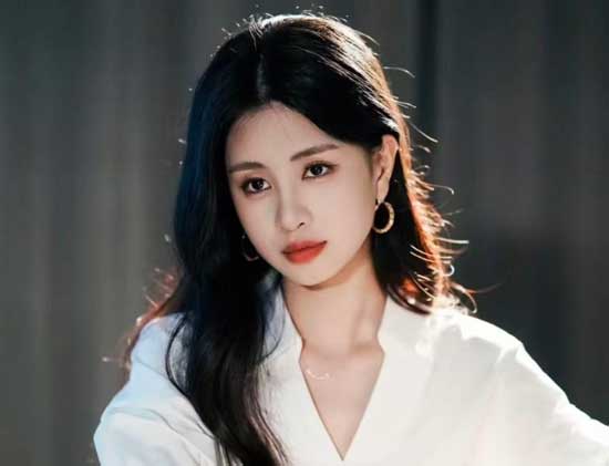 No Escape from His Obsession Brielle Lorant — Played by Zhu Xiaoxue