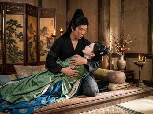 《讓你當兵，你竟拐走女帝》最不靠譜又最靠譜的金手指：當「娶妻」成為亂世最強升級系統