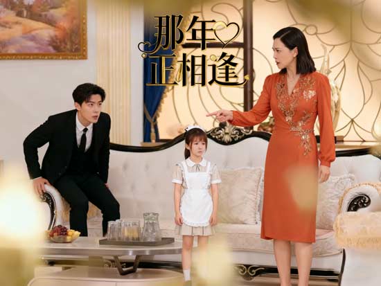 沈芸的沈默:女性在愛裡的「無聲革命」 沈芸的沈默:女性在愛裡的「無聲革命」