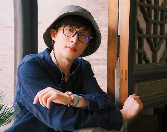 《長夜孤燈明》男主裴聿風 — 叶庭（Ye Ting）