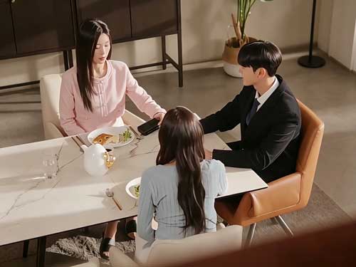 그의 사랑은 거짓이였다 풀영상 – 거짓 위에 세워진 결혼, 진실이 무너뜨린 사랑의 끝 그의 사랑은 거짓이였다 풀영상 – 거짓 위에 세워진 결혼, 진실이 무너뜨린 사랑의 끝