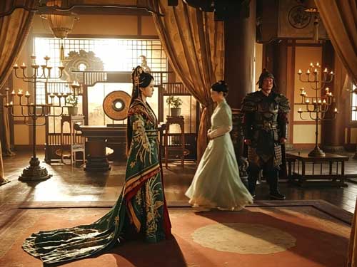 三秋恨，鳳歸宸線上看：皇后代妹出嫁，竟遭夫君陷害！