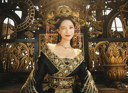 《女帝作死後戰神跑路了演員表》女主|女帝雲裳 — 張震飾 《女帝作死後戰神跑路了演員表》女主|女帝雲裳 — 張震飾