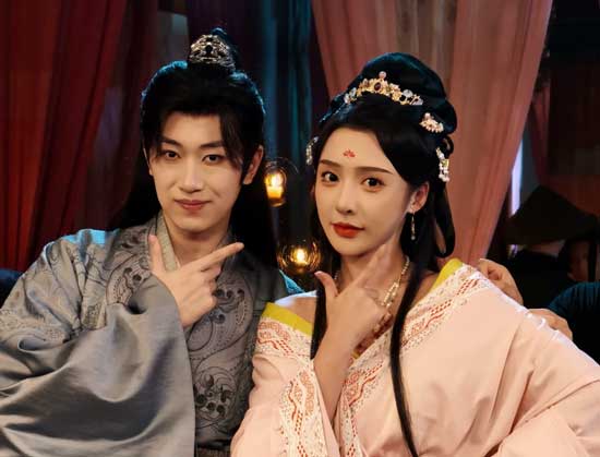 Istriku Tiga, Takdirku Gila Season 2: Jalan Menuju Kekuasaan🤵Pemeran Utama dan Karakter