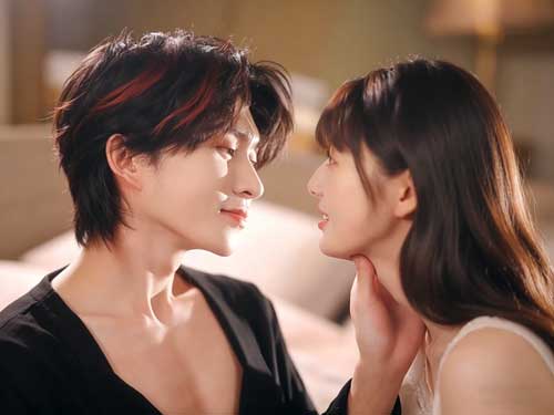 【我家男狐能招財】線上看主演介紹：田甜一飾姜辭，張集駿飾金羨