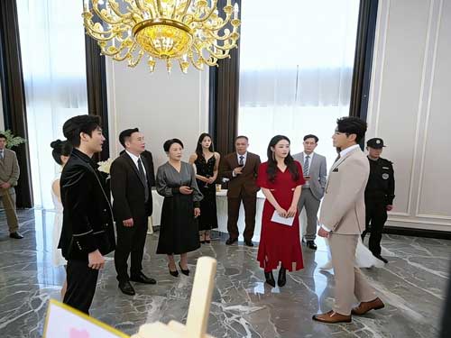 真神不語，只一味裝乖