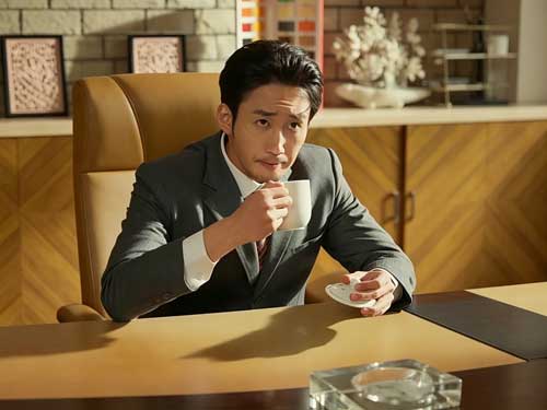 【見義勇爲判八年，出獄成大佬主演介紹】黃智慧飾林二虎