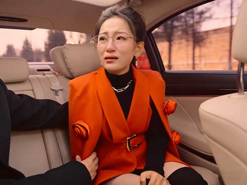 【媽媽別回頭，跑出那座山】短劇: 逃出去之後，才是真正的地獄......城市不是終點，而是另一種考驗